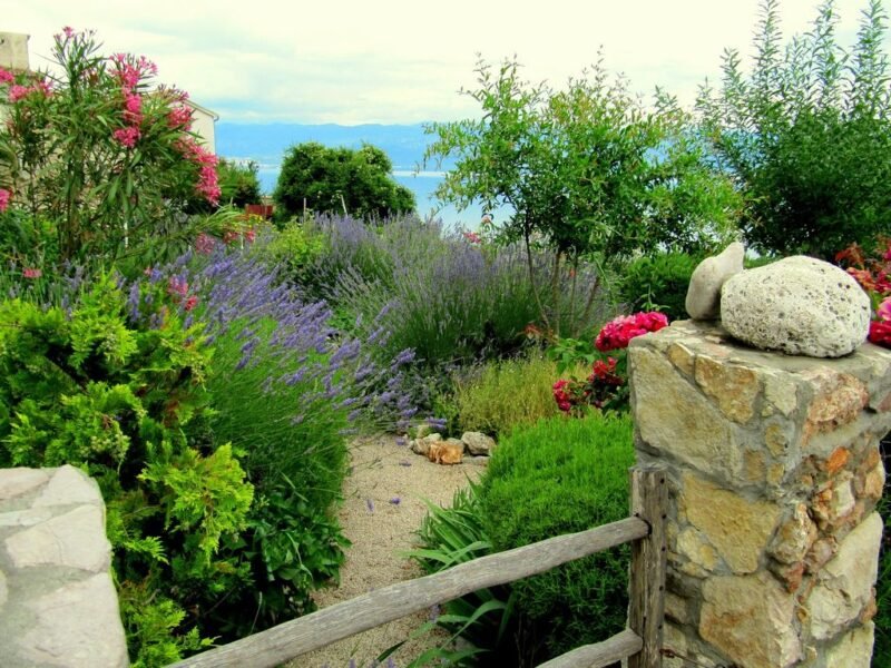 Garden styles - Mediterranean Gardens